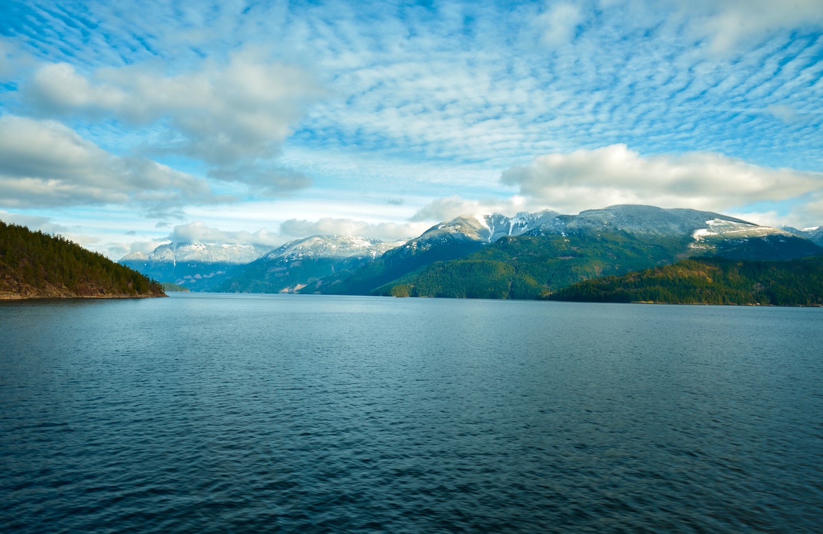 Lake view with mountains in background. Reclaim Rehabilitation insurers services.